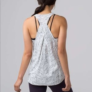Lululemon Essential Tank size 6